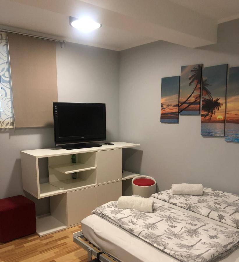 Apartment Red Square Λιουμπλιάνα Εξωτερικό φωτογραφία
