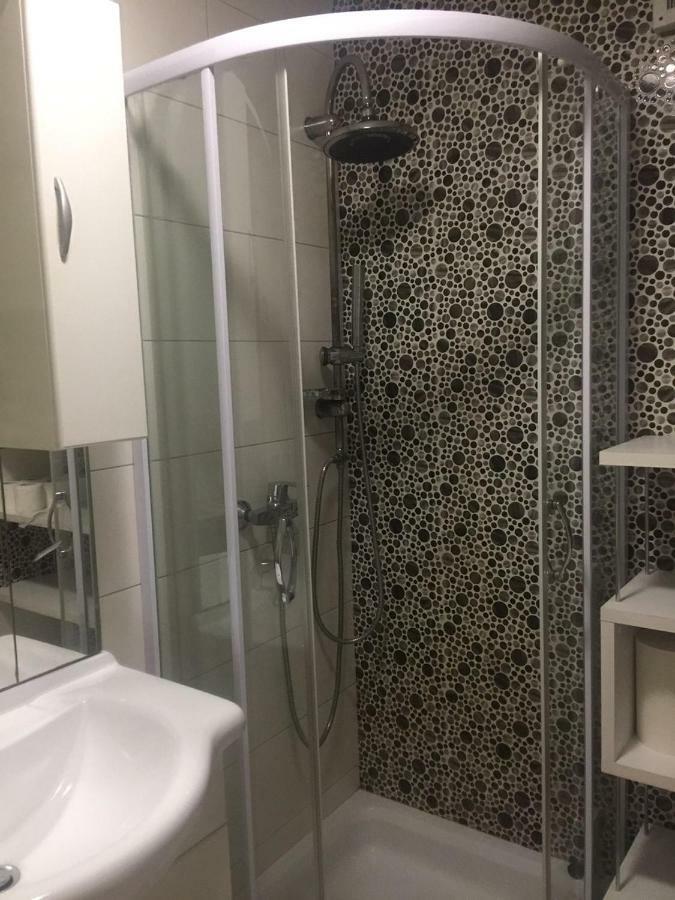 Apartment Red Square Λιουμπλιάνα Εξωτερικό φωτογραφία
