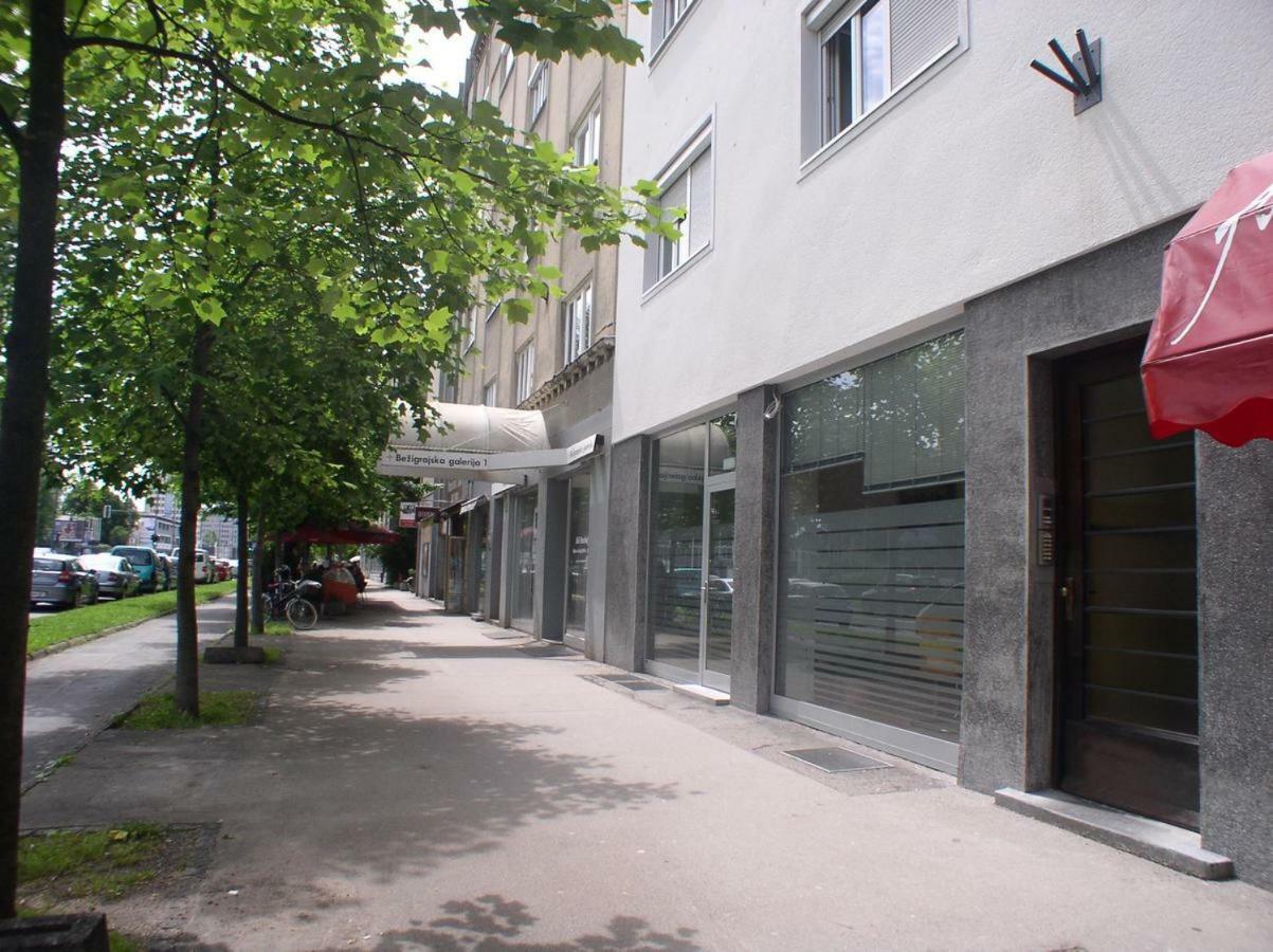 Apartment Red Square Λιουμπλιάνα Εξωτερικό φωτογραφία